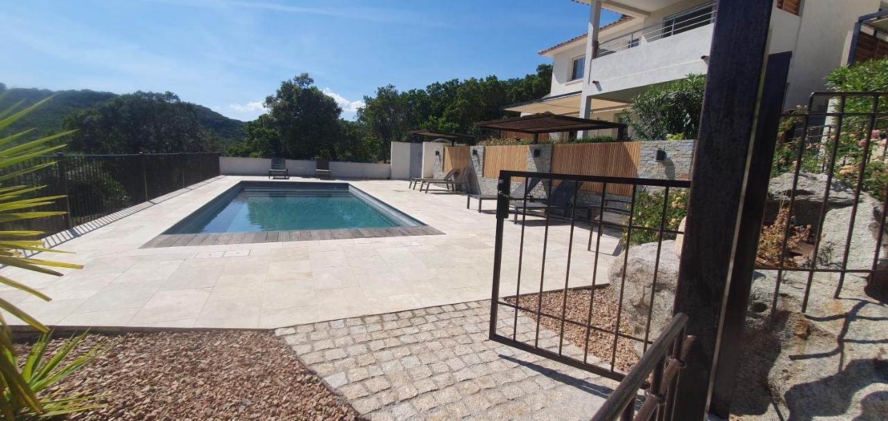 Tres Belle Residence Vue Mer Et Piscine Chauffee - Baccalocation Porto-Vecchio  Buitenkant foto